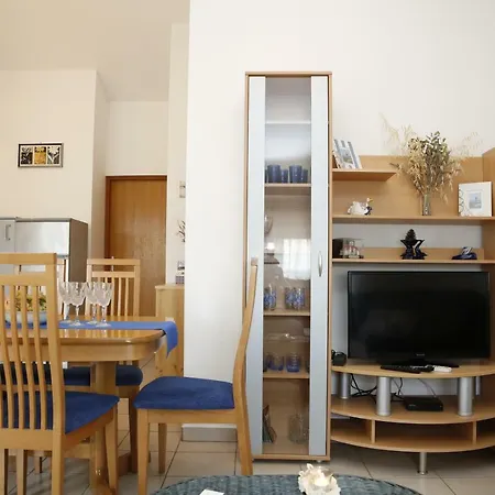 Alica Srima * Vodice