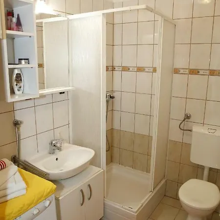 Alica Srima Apartman