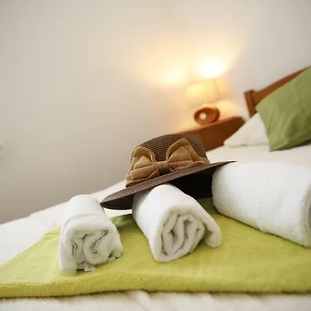 Apartman Alica Srima *