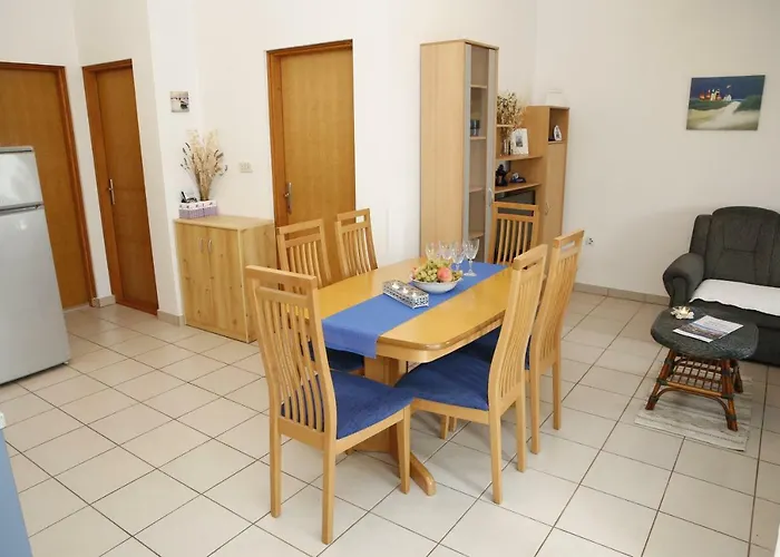 Apartment Alica Srima