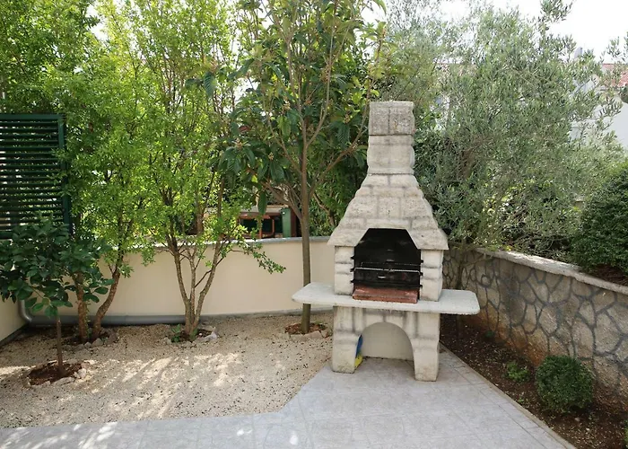 Alica Srima Apartment