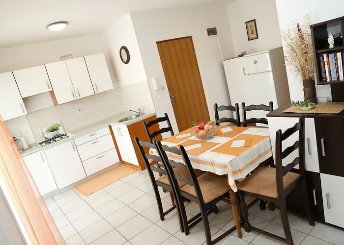 Alica Srima Apartment