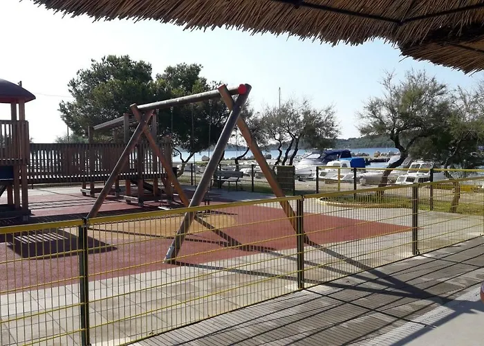 Alica Srima Apartment