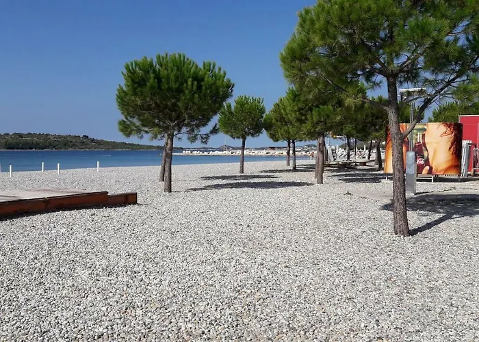 Alica Srima Apartment *